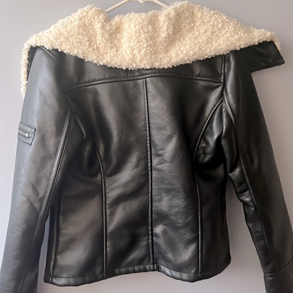 Guess Woman’s Leather Jacket - Picture 6 of 6
